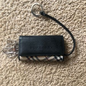 Burberry keychain and wallet